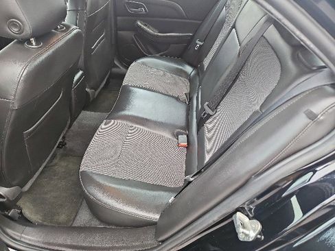 Used 2016 Chevrolet Malibu LT w/ Power Convenience Package image 8