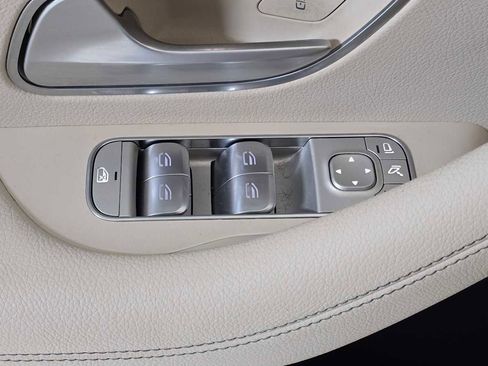 Used 2024 Mercedes-Benz GLE 350 4MATIC image 24