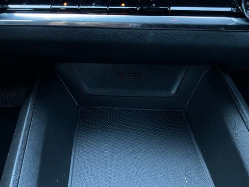 Used 2025 Chevrolet Equinox LT image 22