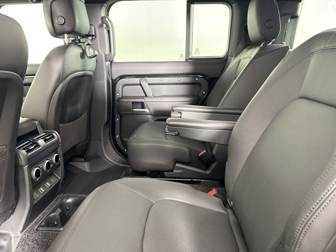 New 2026 Land Rover Defender 130 X-Dynamic SE AWD/4WD image 25