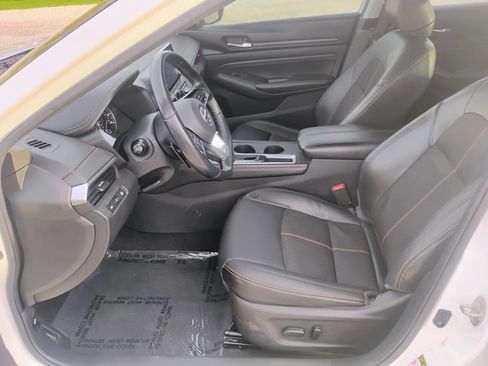Used 2020 Nissan Altima 2.5 SR FWD image 9