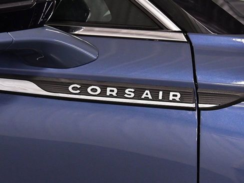 Used 2023 Lincoln Corsair Reserve w/ Equipment Group 202A image 10