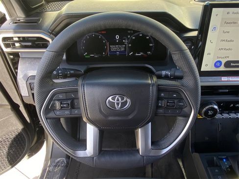 Used 2025 Toyota Tacoma TRD Sport image 23