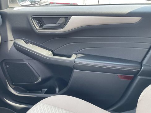 Used 2022 Ford Escape SE AWD/4WD image 21