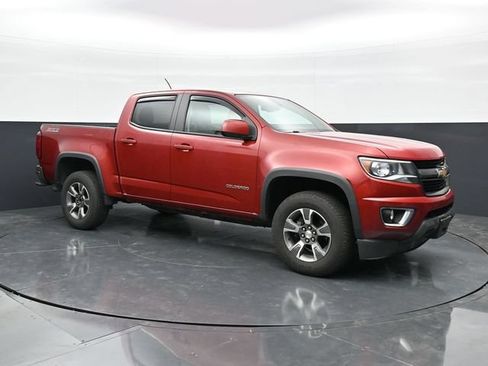 Used 2015 Chevrolet Colorado Z71 AWD/4WD image 3