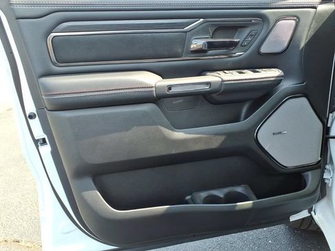 New 2026 RAM 1500 Laramie AWD/4WD image 10