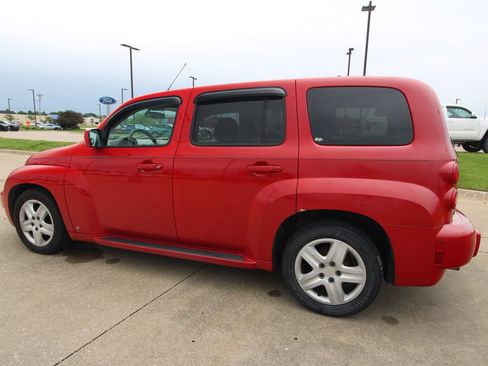 Used 2009 Chevrolet HHR LT FWD image 16