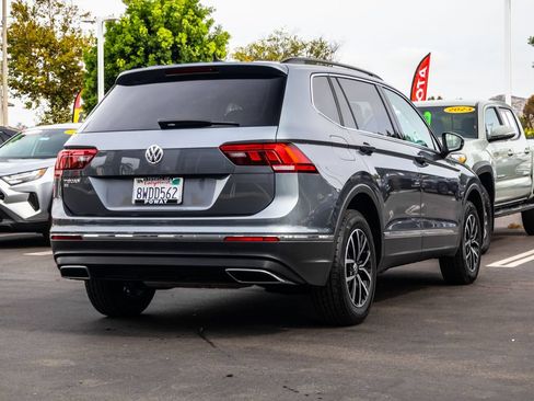 Used 2021 Volkswagen Tiguan SE FWD image 9