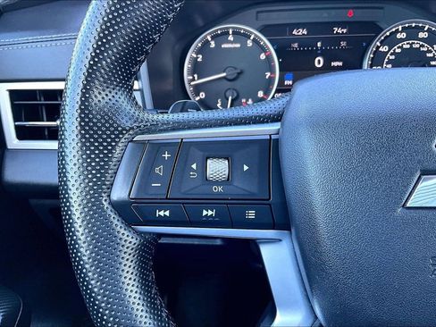 Used 2024 Mitsubishi Outlander SE AWD/4WD image 18