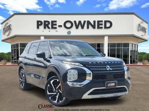 Used 2022 Mitsubishi Outlander SE FWD image 1