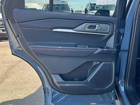 New 2026 Ford Explorer ST-Line w/ ST-Line Street Pack image 14