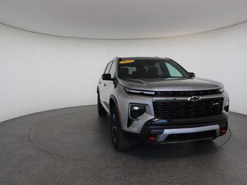 Used 2025 Chevrolet Traverse Z71 w/ Enhanced Driving Package image 29