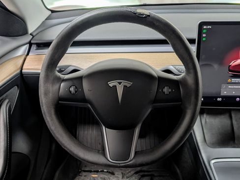 Used 2022 Tesla Model 3 Long Range AWD/4WD image 29