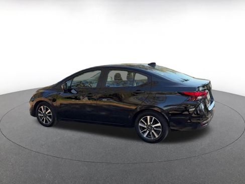 Used 2025 Nissan Versa SV image 10