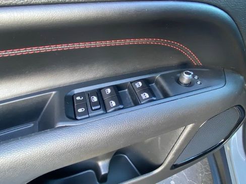 Used 2024 Jeep Compass Trailhawk image 19