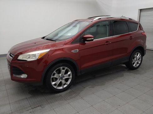Used 2014 Ford Escape Titanium image 2