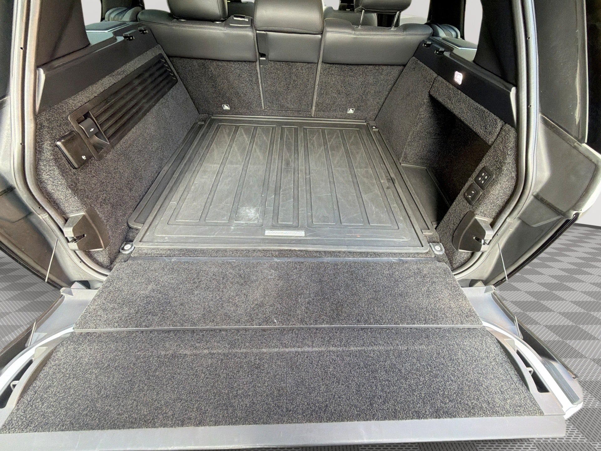 Used 2019 Land Rover Range Rover HSE AWD/4WD image 22