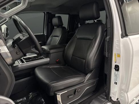 Used 2024 Ford F350 Lariat w/ Chrome Package image 4