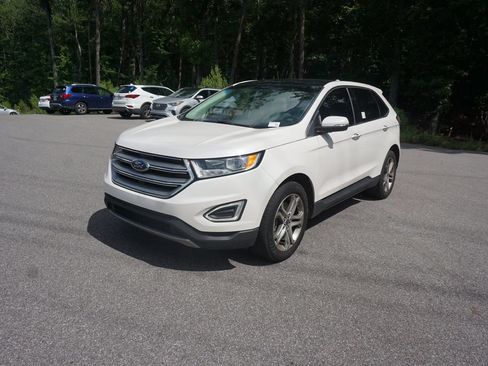 Used 2015 Ford Edge Titanium w/ Equipment Group 301A FWD image 23