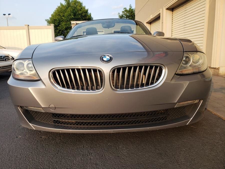 Used 2008 BMW Z4 3.0si RWD image 2