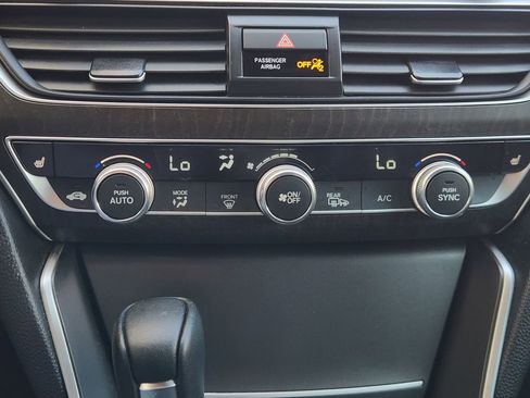 Used 2022 Honda Accord EX-L image 18
