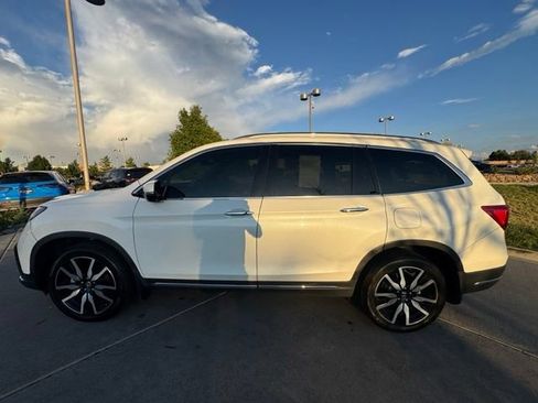 Used 2021 Honda Pilot Touring image 4