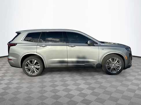 Used 2023 Cadillac XT6 Premium Luxury w/ Technology Package image 5