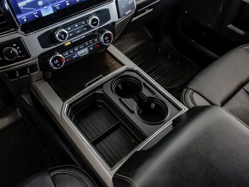 Used 2022 Ford F250 Lariat w/ Lariat Value Package image 25