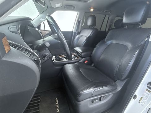 Used 2021 Nissan Armada SL w/ Captain's Chairs Package image 10