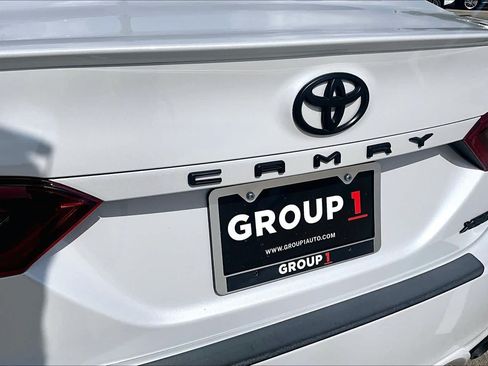 Used 2023 Toyota Camry XSE FWD image 10