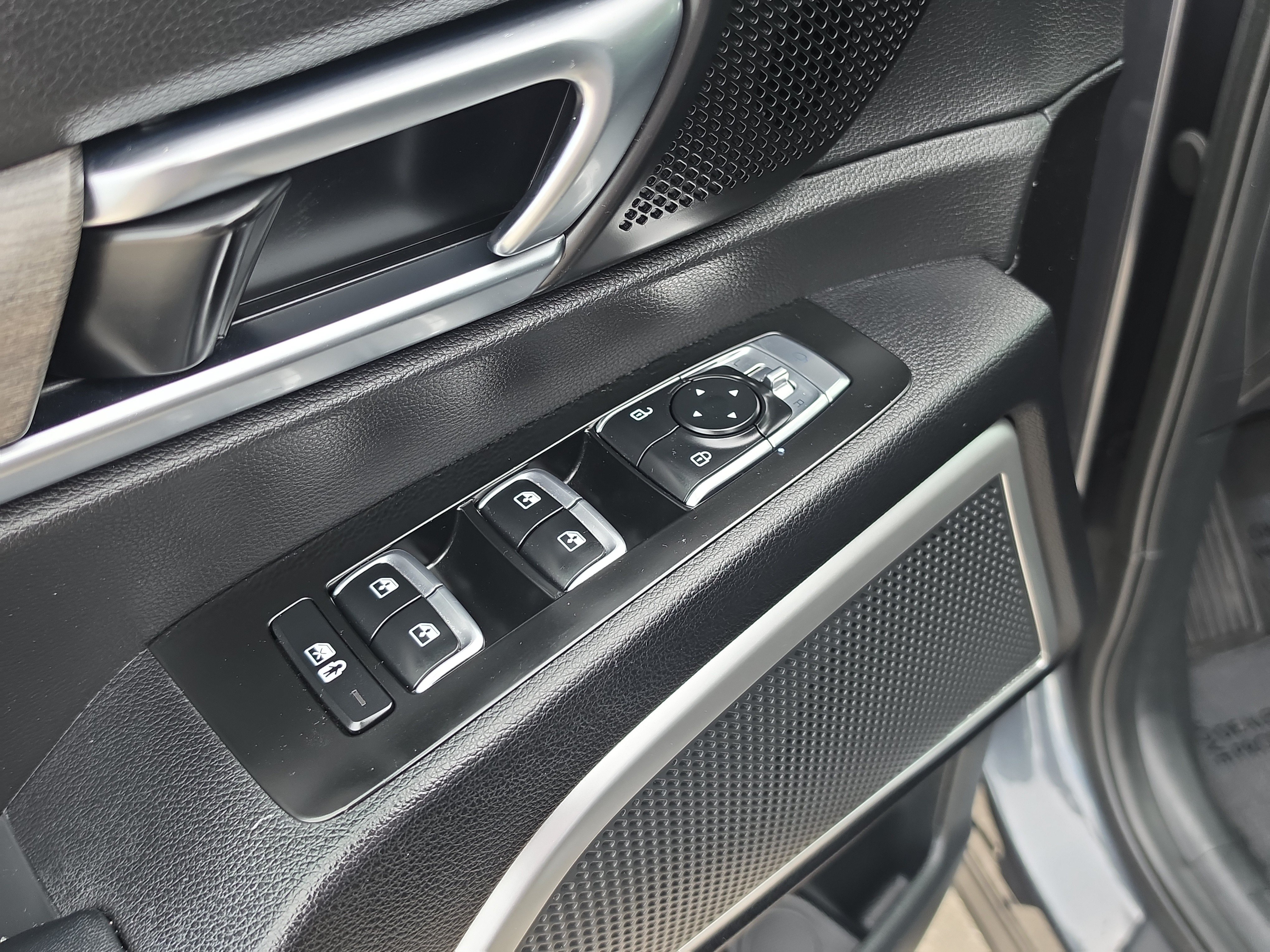 Used 2022 Kia Telluride EX w/ EX Premium Package FWD image 21