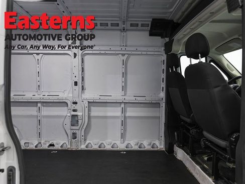 Used 2025 RAM ProMaster 2500 w/ Convenience Group FWD image 21