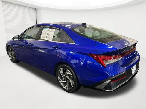 Certified 2024 Hyundai Elantra Limited FWD image 7