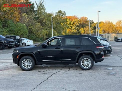 New 2025 Jeep Grand Cherokee Laredo X w/ Luxury Tech Group I image 2