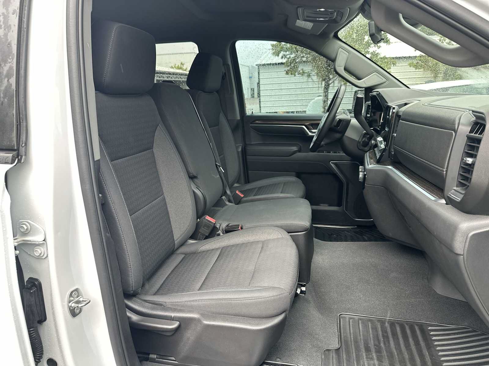 Used 2022 Chevrolet Silverado 1500 RST AWD/4WD image 19