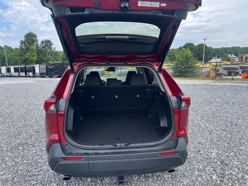 Used 2019 Toyota RAV4 XLE w/ Convenience Package AWD/4WD image 13