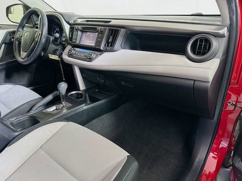 Used 2017 Toyota RAV4 XLE image 27