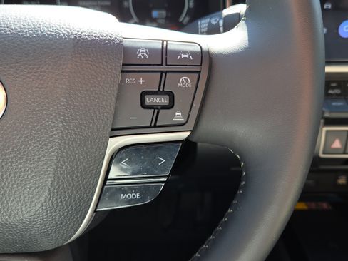 Certified 2025 Toyota Camry XLE image 30