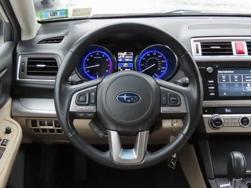 Used 2016 Subaru Outback 2.5i Premium image 18