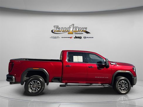 Used 2024 GMC Sierra 2500 SLT w/ SLT Premium Package image 8