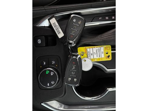 Used 2023 Chevrolet Traverse LT w/ LT Premium Package AWD/4WD image 40