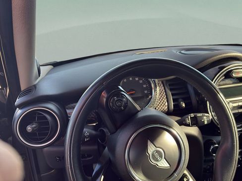 Used 2015 MINI Cooper S image 11