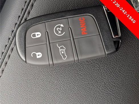 New 2026 Jeep Compass Latitude image 30