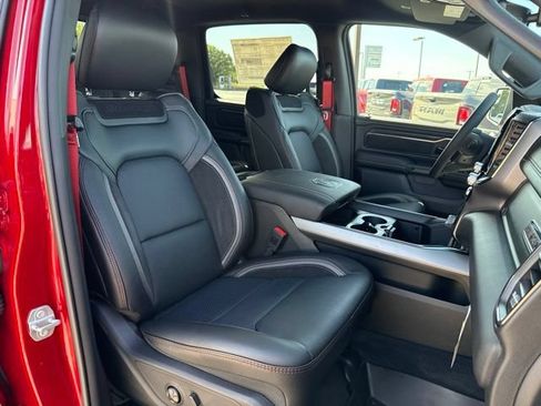 New 2026 RAM 1500 Laramie AWD/4WD image 15