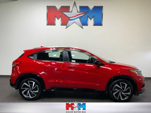 Used 2020 Honda HR-V Sport image 1