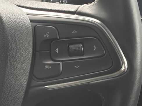 Used 2023 Buick Encore GX Essence w/ Experience Buick Package image 13