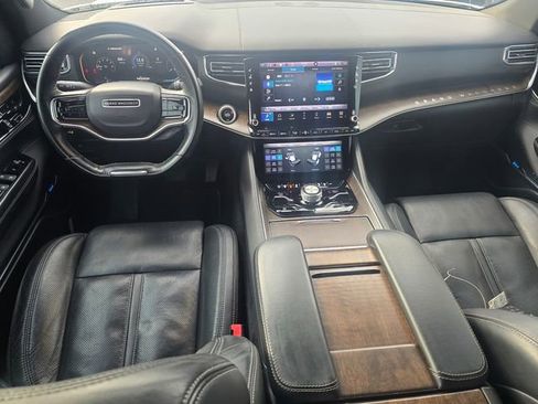 Used 2023 Jeep Grand Wagoneer 4WD image 16