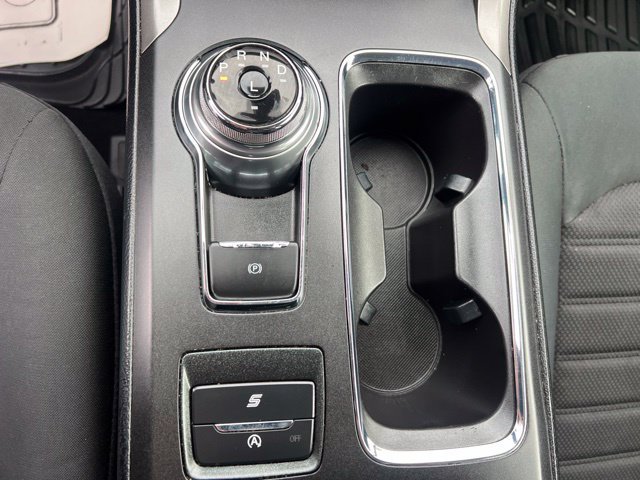 Used 2020 Ford Fusion SE FWD image 29