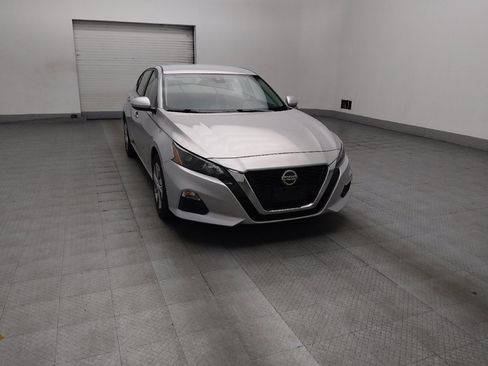 Used 2022 Nissan Altima 2.5 S FWD image 13