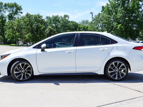 Used 2020 Toyota Corolla SE FWD image 4